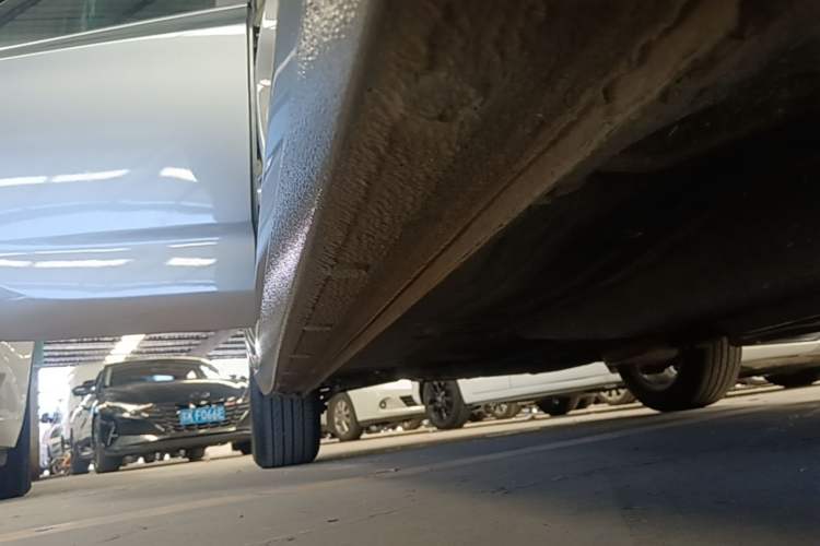 Used Chevrolet Monza 2022 320 Automatic Enjoyment Sunroof Version Right Side Sill