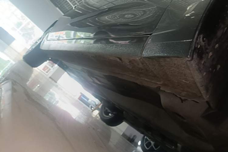 Used Chevrolet Monza 2022 320 Automatic Enjoyment Sunroof Version Right Side Sill