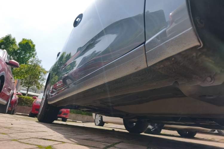 Used Chevrolet Monza 2022 320 Automatic Enjoyment Sunroof Version Right Side Sill