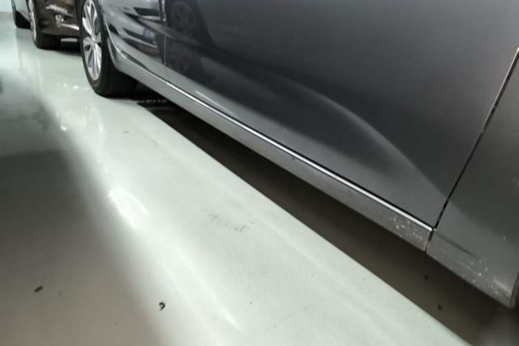 Used Chevrolet Monza 2022 320 Automatic Enjoyment Sunroof Version Right Side Sill