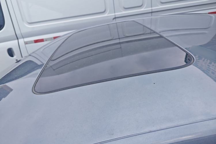 Used Chevrolet Monza 2022 320 Automatic Enjoyment Sunroof Version Roof