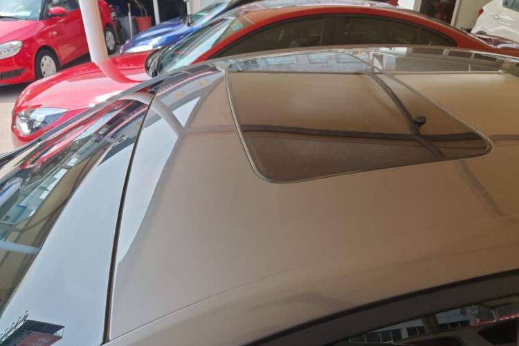 Used Chevrolet Monza 2022 320 Automatic Enjoyment Sunroof Version Roof