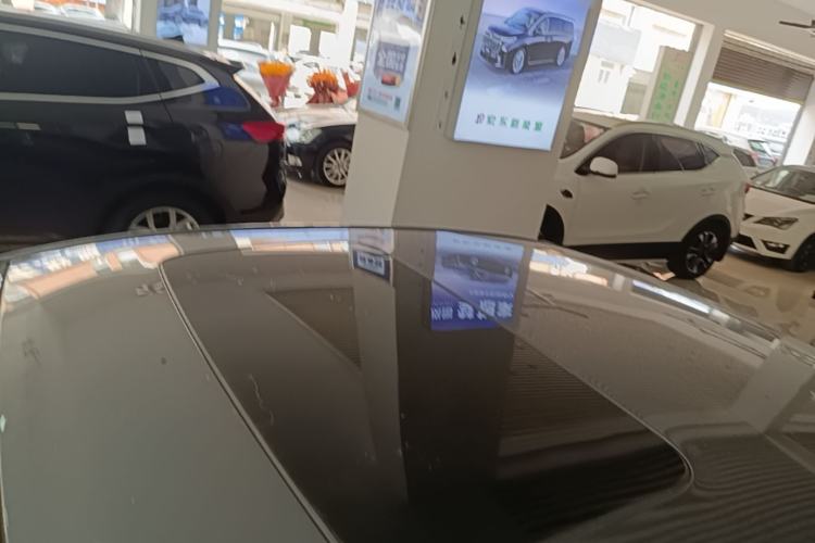 Used Chevrolet Monza 2022 320 Automatic Enjoyment Sunroof Version Roof