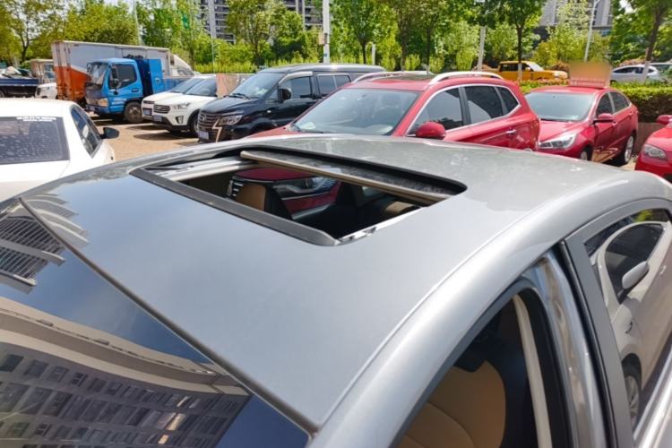 Used Chevrolet Monza 2022 320 Automatic Enjoyment Sunroof Version Roof