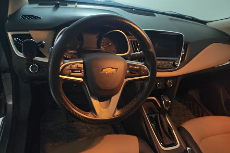Used Chevrolet Monza 2022 320 Automatic Enjoyment Sunroof Version Steering Wheel