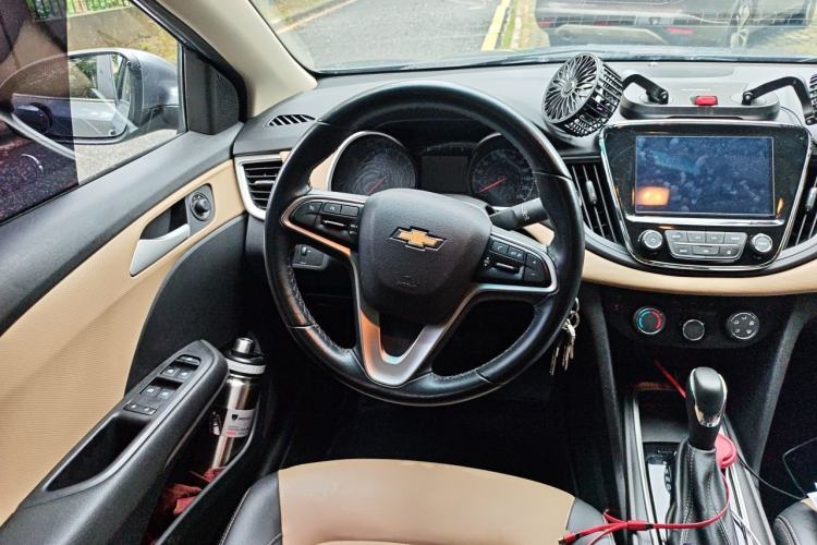 Used Chevrolet Monza 2022 320 Automatic Enjoyment Sunroof Version Steering Wheel