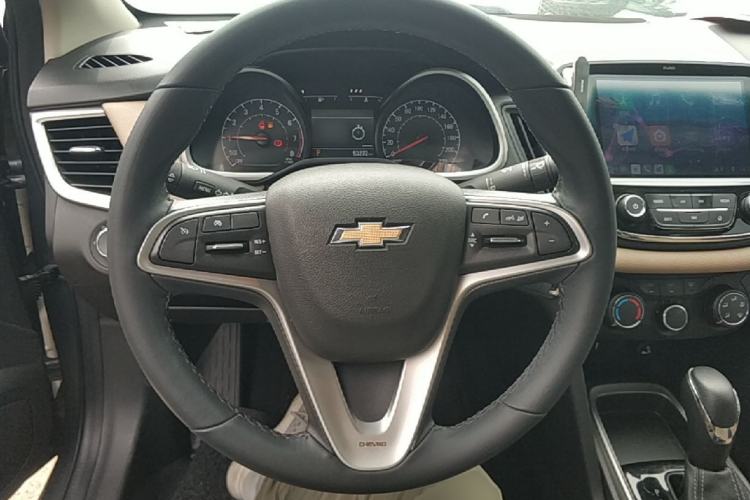 Used Chevrolet Monza 2022 320 Automatic Enjoyment Sunroof Version Steering Wheel