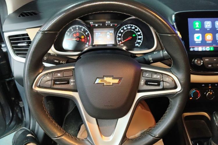 Used Chevrolet Monza 2022 320 Automatic Enjoyment Sunroof Version Steering Wheel