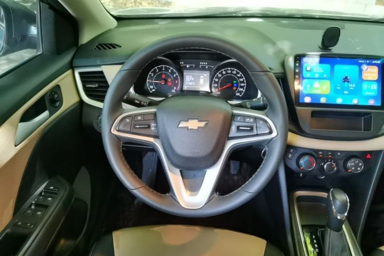 Used Chevrolet Monza 2022 320 Automatic Enjoyment Sunroof Version Steering Wheel