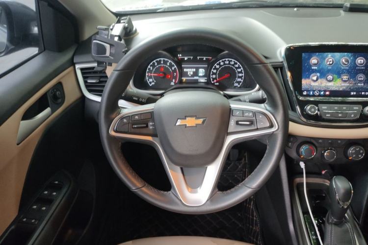 Used Chevrolet Monza 2022 320 Automatic Enjoyment Sunroof Version Steering Wheel