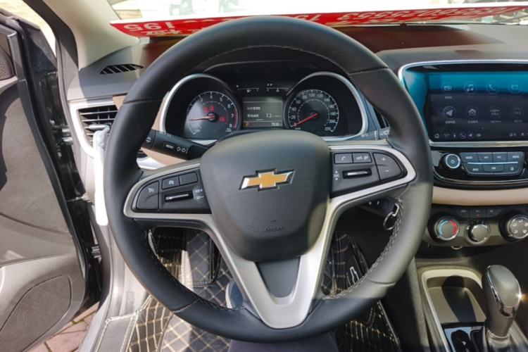 Used Chevrolet Monza 2022 320 Automatic Enjoyment Sunroof Version Steering Wheel