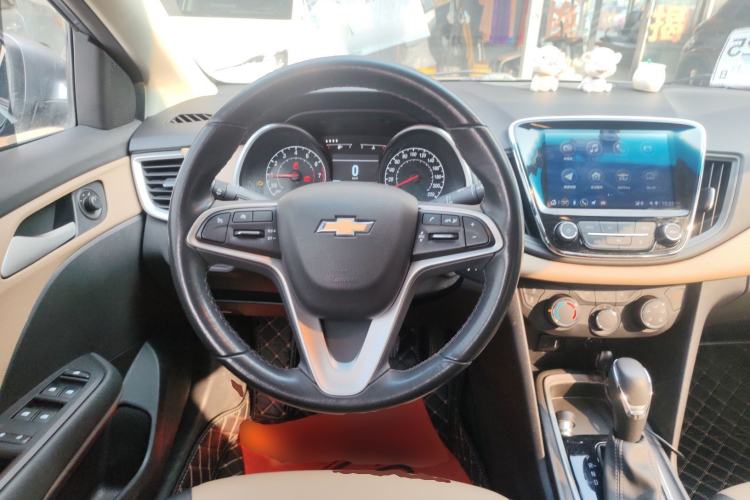 Used Chevrolet Monza 2022 320 Automatic Enjoyment Sunroof Version Steering Wheel