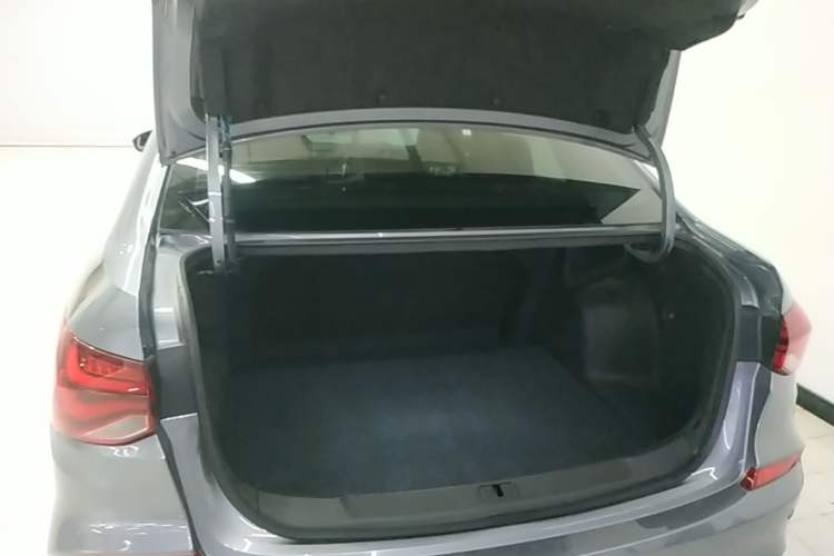 Used Chevrolet Monza 2022 320 Automatic Enjoyment Sunroof Version Trunk