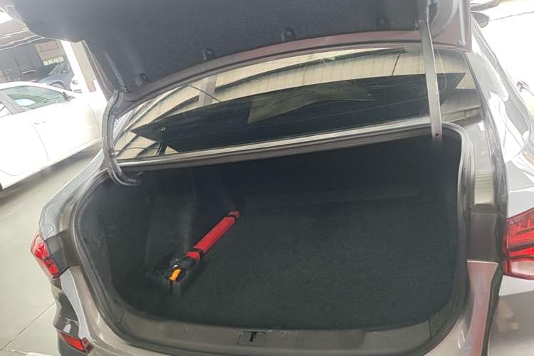 Used Chevrolet Monza 2022 320 Automatic Enjoyment Sunroof Version Trunk