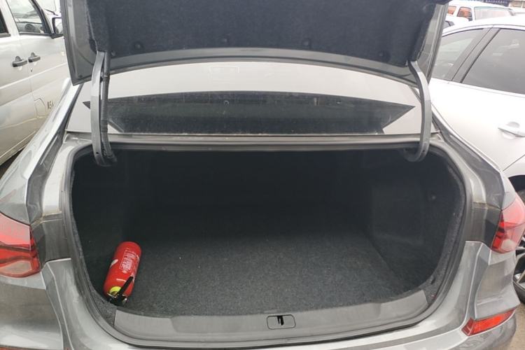 Used Chevrolet Monza 2022 320 Automatic Enjoyment Edition Trunk