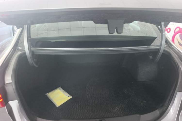 Used Chevrolet Monza 2022 320 Automatic Enjoyment Sunroof Version Trunk