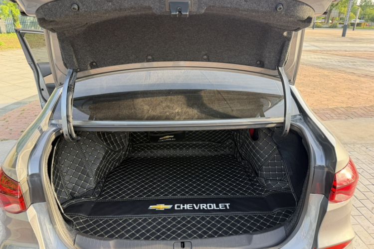 Used Chevrolet Monza 2022 320 Automatic Enjoyment Sunroof Version Trunk