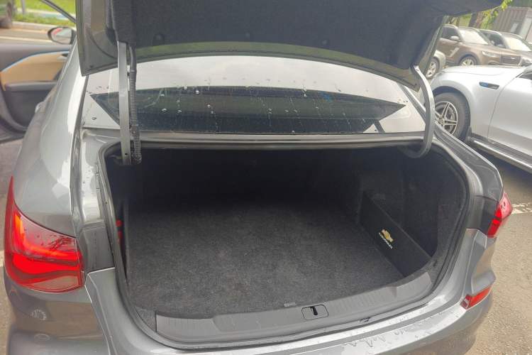 Used Chevrolet Monza 2022 320 Automatic Enjoyment Sunroof Version Trunk