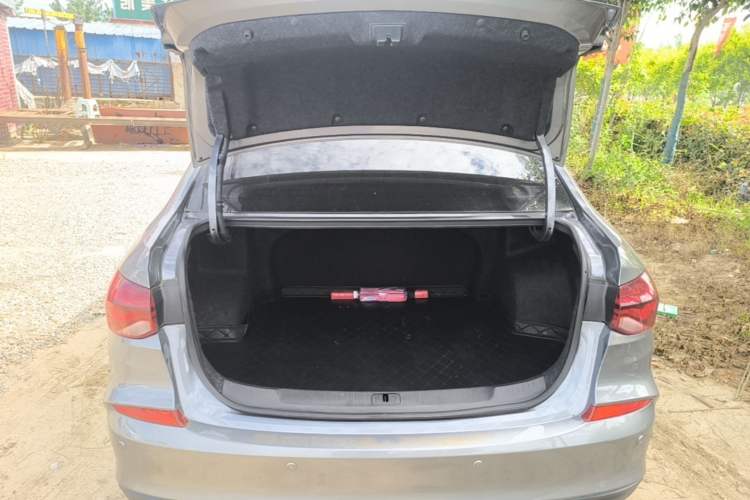 Used Chevrolet Monza 2022 320 Automatic Enjoyment Sunroof Version Trunk