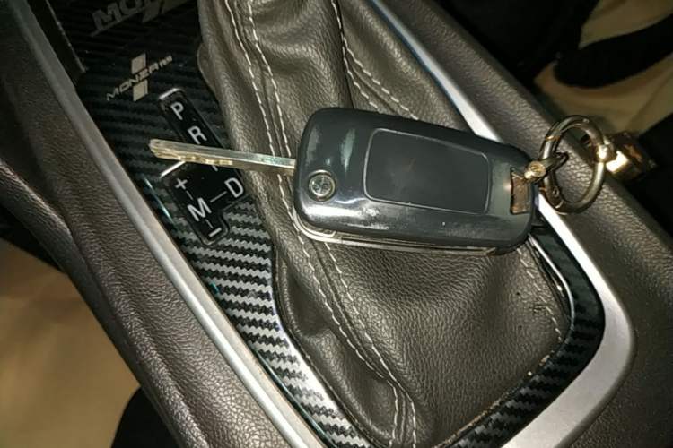 Used Chevrolet Monza 2022 320 Automatic Enjoyment Sunroof Version Vehicle Key