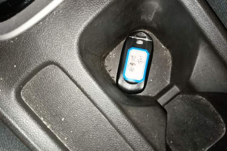 Used Chevrolet Monza 2022 320 Automatic Enjoyment Sunroof Version Vehicle Key
