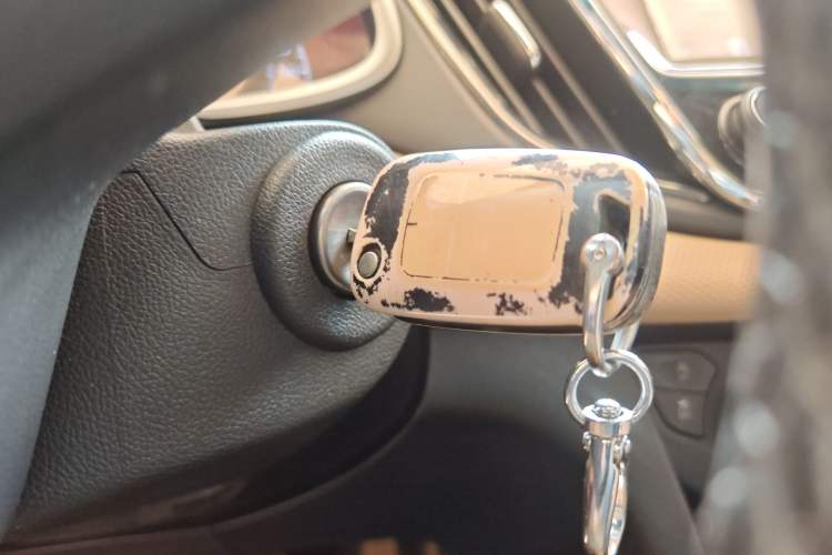 Used Chevrolet Monza 2022 320 Automatic Enjoyment Sunroof Version Vehicle Key