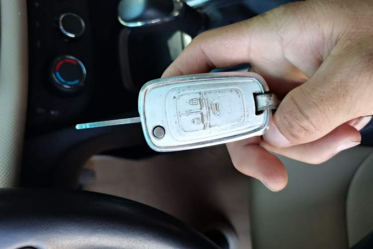Used Chevrolet Monza 2022 320 Automatic Enjoyment Edition Vehicle Key