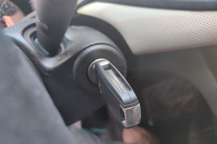 Used Chevrolet Monza 2022 320 Automatic Enjoyment Sunroof Version Vehicle Key