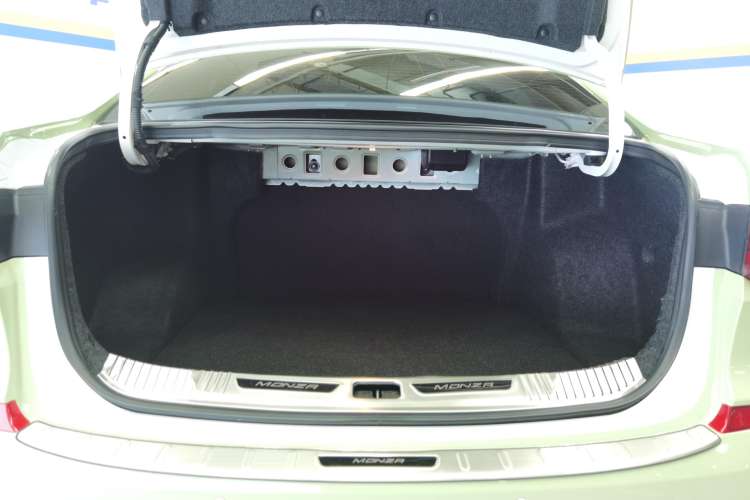 Used Chevrolet Monza 2022 320 Automatic Enjoyment Edition Trunk