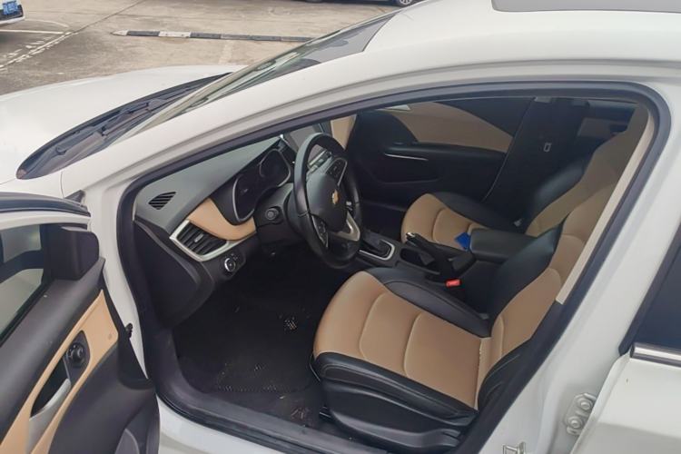 Used Chevrolet Monza 2022 320 Automatic Enjoyment Sunroof Version Driver Seat