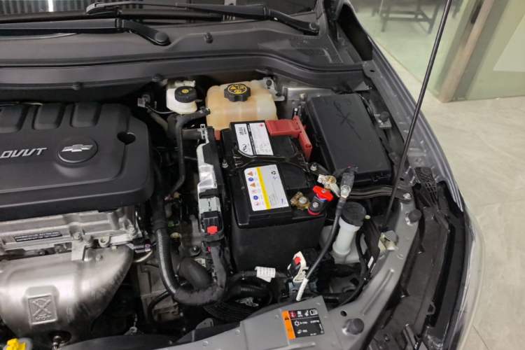 Used Chevrolet Monza 2022 320 Automatic Enjoyment Sunroof Version Engine Bay Left
