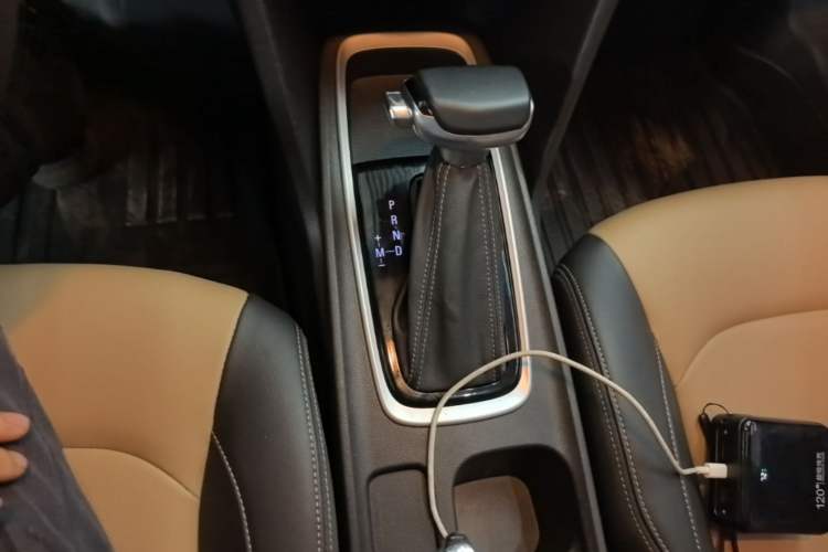 Used Chevrolet Monza 2022 320 Automatic Enjoyment Sunroof Version Gear Lever