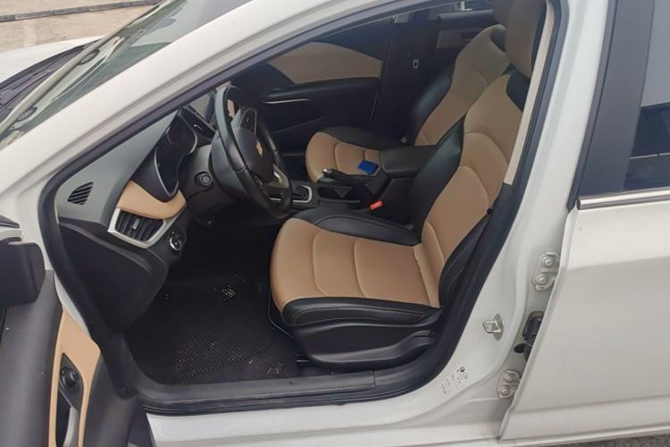 Used Chevrolet Monza 2022 320 Automatic Enjoyment Sunroof Version Left Front Seat
