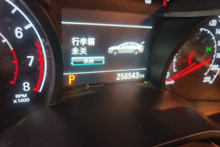 Used Chevrolet Monza 2022 320 Automatic Enjoyment Sunroof Version Odometer Close Up