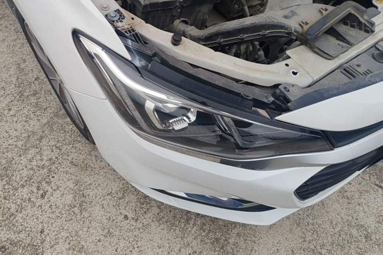 Used Chevrolet Monza 2022 320 Automatic Enjoyment Sunroof Version Right Front Headlight
