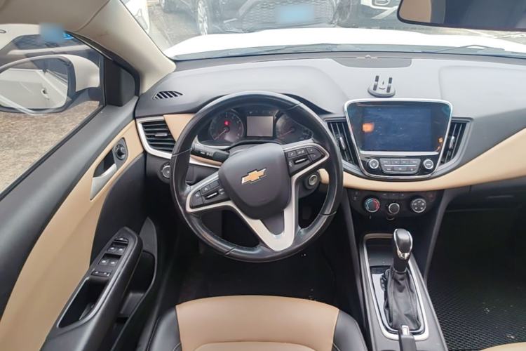 Used Chevrolet Monza 2022 320 Automatic Enjoyment Sunroof Version Steering Wheel