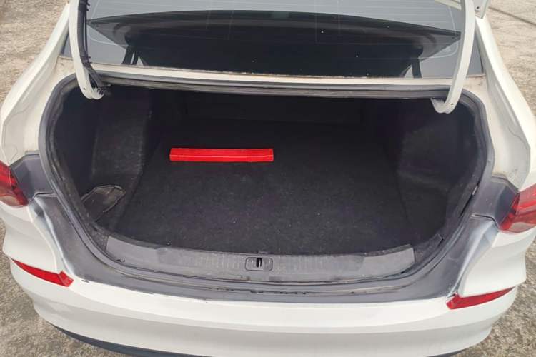 Used Chevrolet Monza 2022 320 Automatic Enjoyment Sunroof Version Trunk