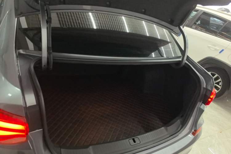 Used Chevrolet Monza 2022 320 Automatic Enjoyment Sunroof Version Trunk