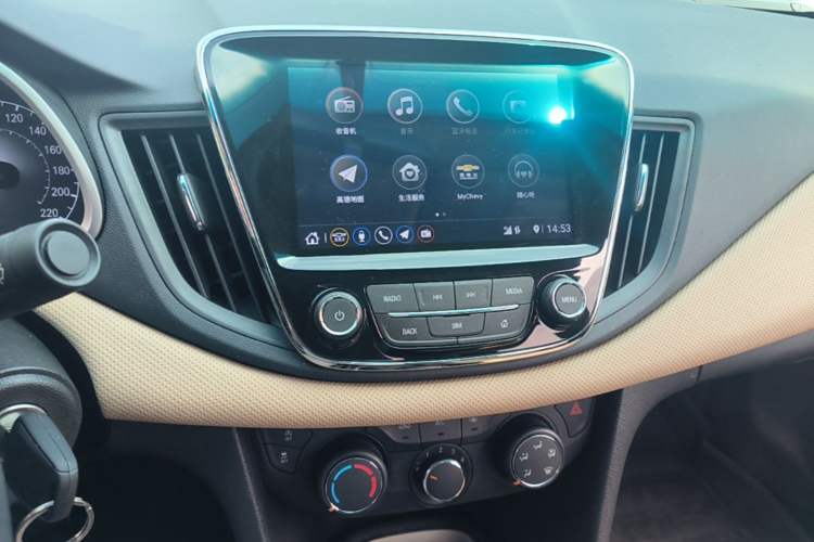 Used Chevrolet Monza 2022 320 Automatic Enjoyment Sunroof Version Audio And AC Panel