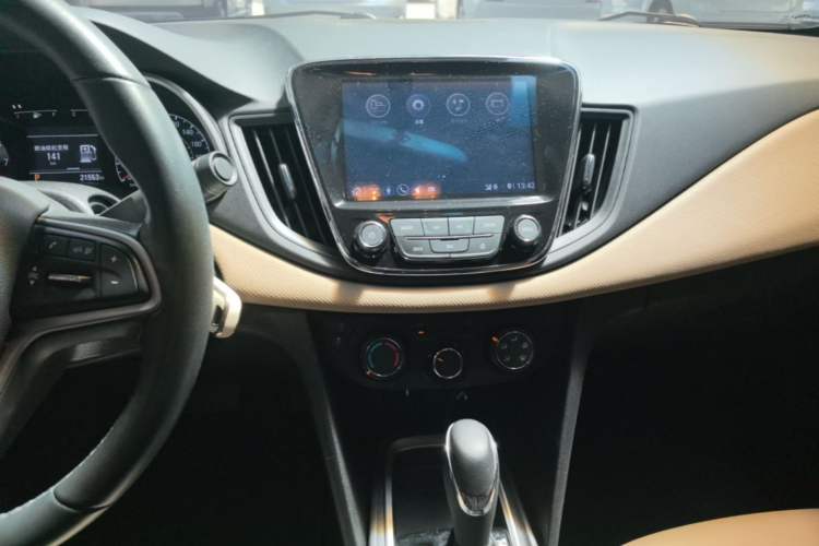 Used Chevrolet Monza 2022 320 Automatic Enjoyment Sunroof Version Audio And AC Panel