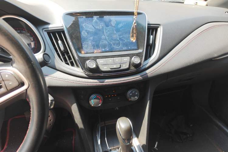 Used Chevrolet Monza 2022 Light Hybrid RS 330T Automatic Comfort Edition Audio And AC Panel