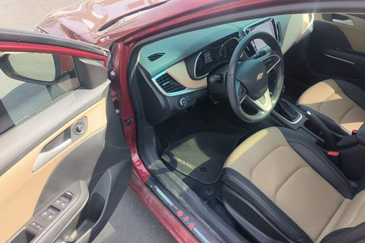 Used Chevrolet Monza 2022 320 Automatic Enjoyment Sunroof Version Driver Seat