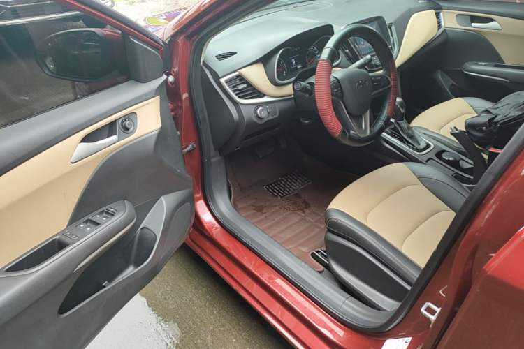 Used Chevrolet Monza 2022 320 Automatic Enjoyment Sunroof Version Driver Seat