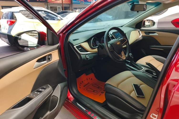 Used Chevrolet Monza 2022 320 Automatic Enjoyment Sunroof Version Driver Seat