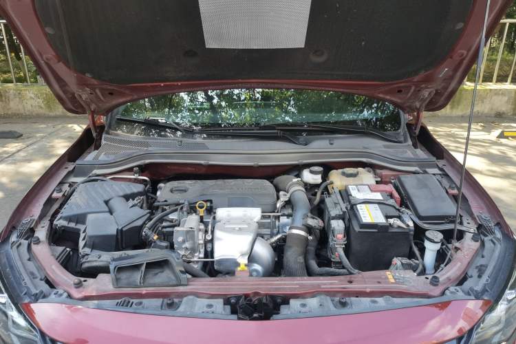 Used Chevrolet Monza 2022 Light Hybrid RS 330T Automatic Comfort Edition Engine Bay