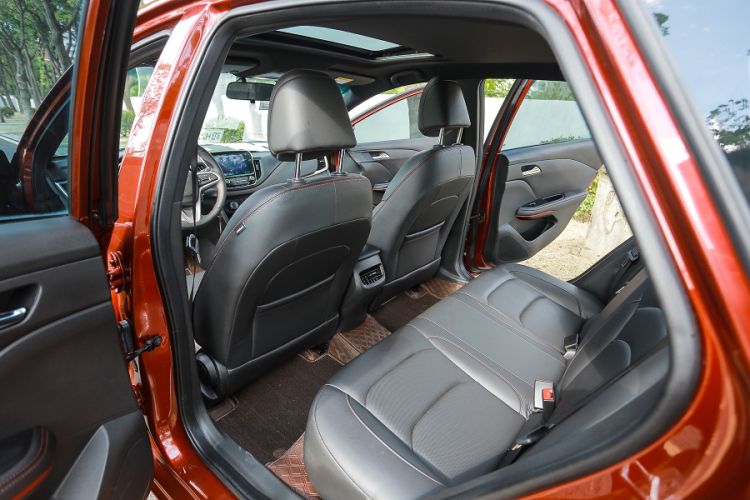 Used Chevrolet Monza 2022 Light Hybrid RS 330T Automatic Comfort Edition Exterior 5