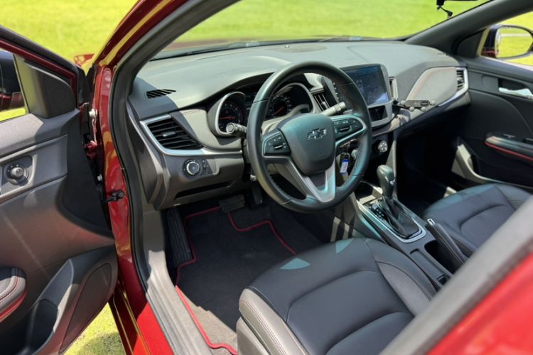 Used Chevrolet Monza 2022 Light Hybrid RS 330T Automatic Comfort Edition Interior 1