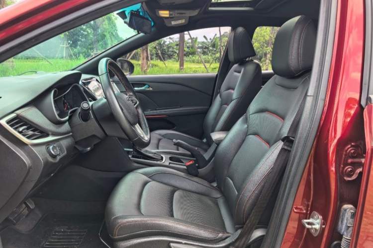 Used Chevrolet Monza 2022 Light Hybrid RS 330T Automatic Comfort Edition Interior 2