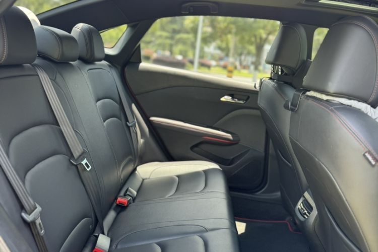 Used Chevrolet Monza 2022 Light Hybrid RS 330T Automatic Comfort Edition Interior 6