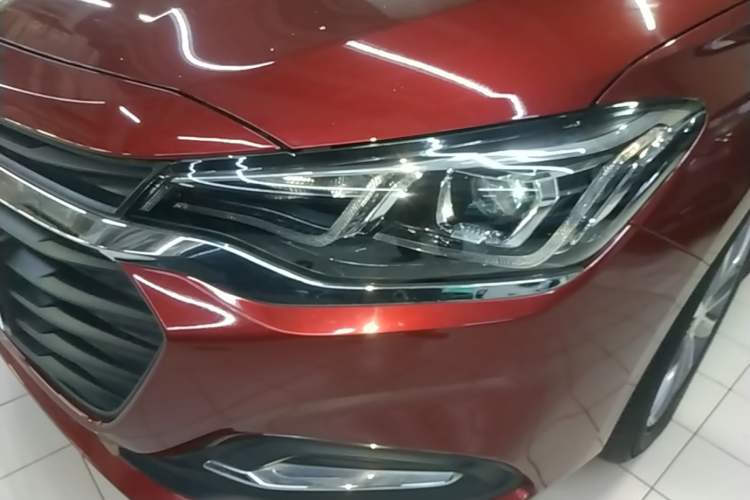 Used Chevrolet Monza 2022 320 Automatic Enjoyment Sunroof Version Left Front Headlight